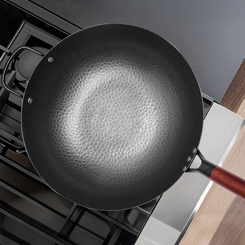 1pc of 12.6-inch traditional cast iron wok with dual handle design, suitable for gas and induction cookers, non stick surface and uniform heat distribution, suitable for Asian and Western dishes, very suitable for kitchen and restaurant use